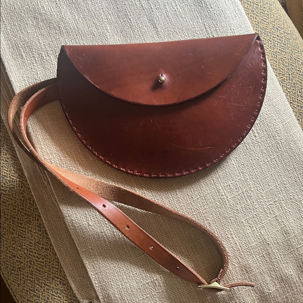 Tree Fairfax Extended Half Moon Waist / Crossbody-Clutch bag